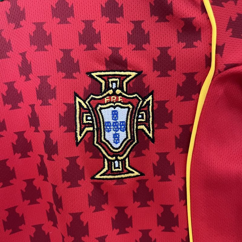 Portugal Home Kids Kit 2004