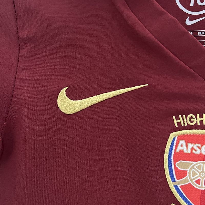 Conjunto Niño Arsenal Local 05/06