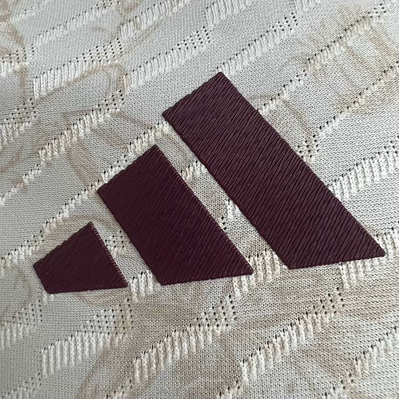 Maillot Bayern Munich Extérieur Player Version 23/24