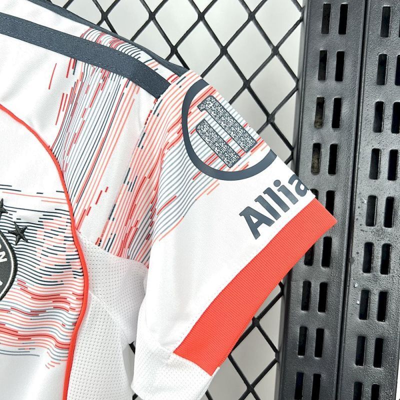 Ensemble Enfant Bayern Munich Extérieur 25/26