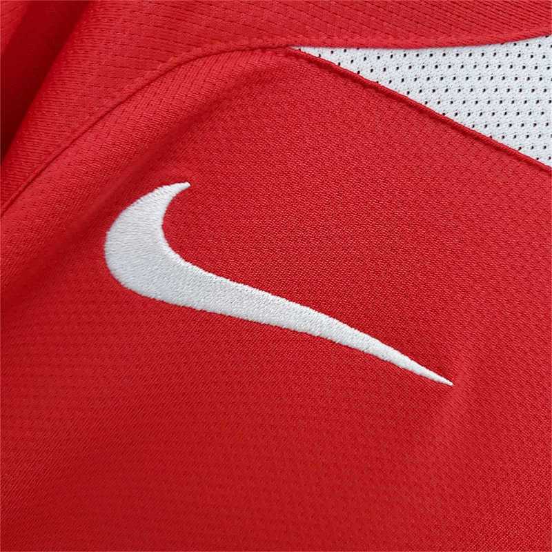 Manchester United Home Retro Jersey 2004/06