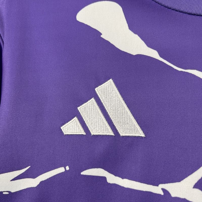 Camiseta Real Madrid Morado Pre-Partido 25/26