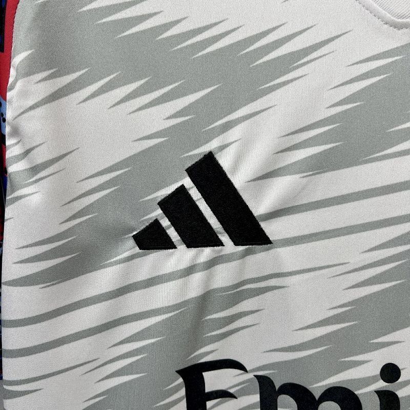 Maillot Real Madrid Pre-Match 25/26