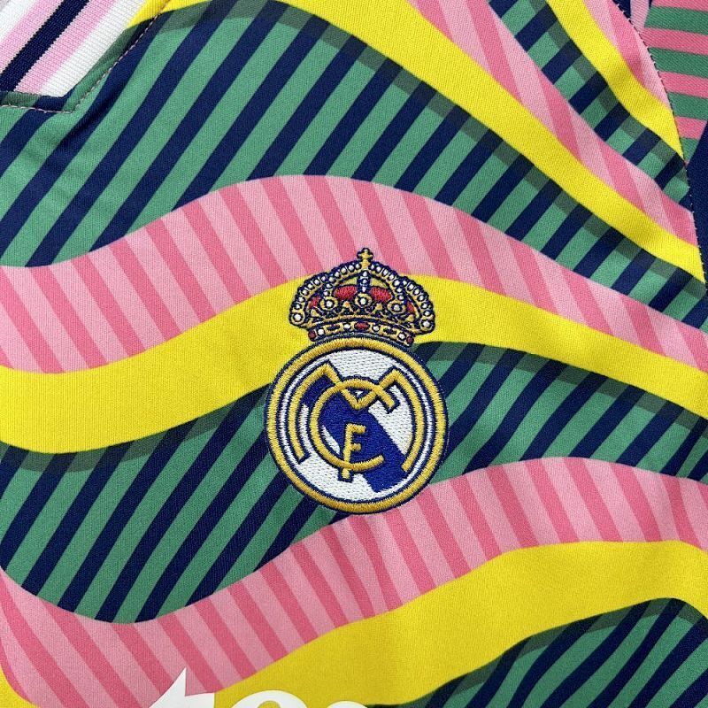 Camiseta Real Madrid Pre-Partido 25/26 (2)