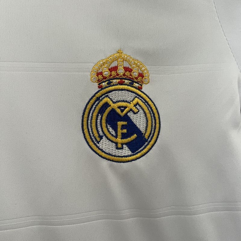 Conjunto Niño Real Madrid Local 13/14