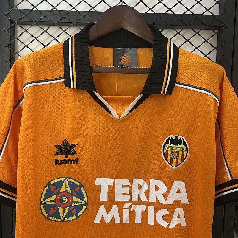 Valence Away Retro Jersey 99/00