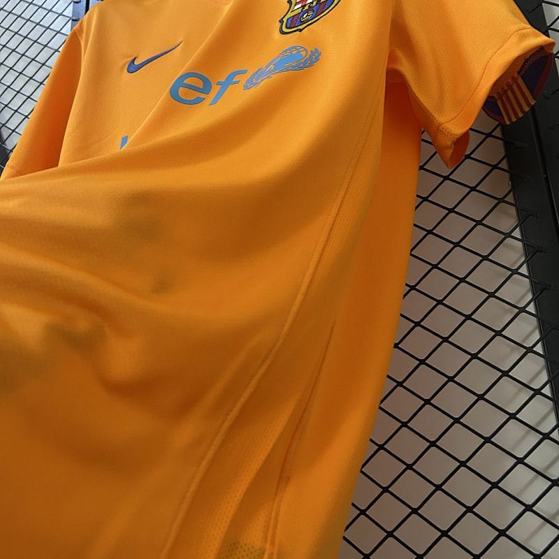FC Barcelona Away Retro Jersey 2006/07