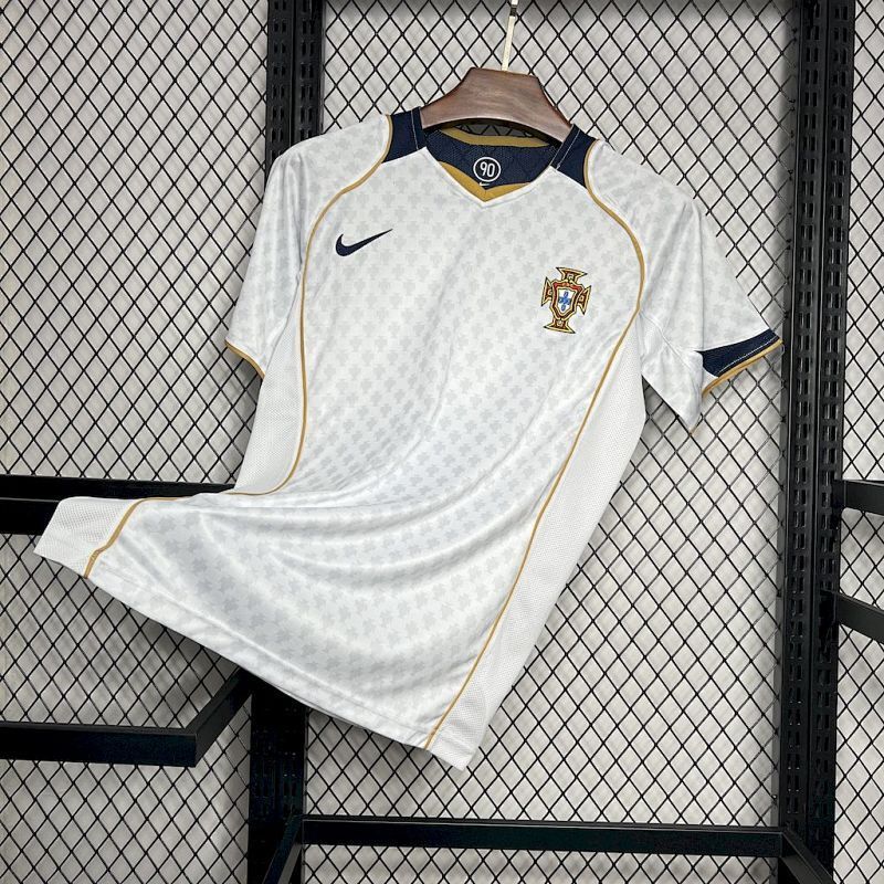 Maillot Portugal Vintage Extérieur Rétro 2004