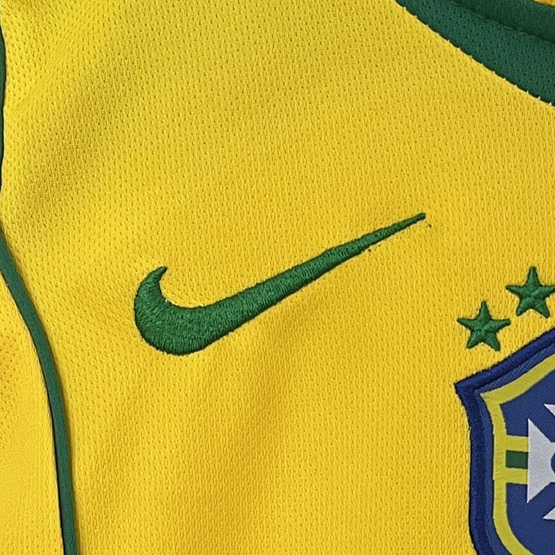 Brazil Home Kids Kit 2004