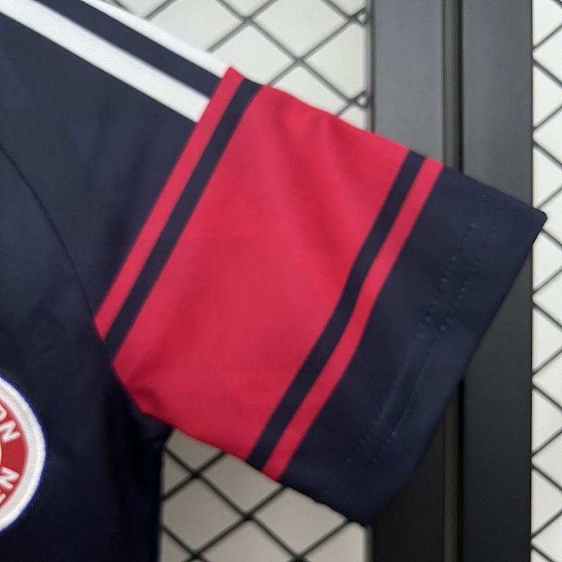 Ensemble Enfant Bayern Munich Domicile 25/26