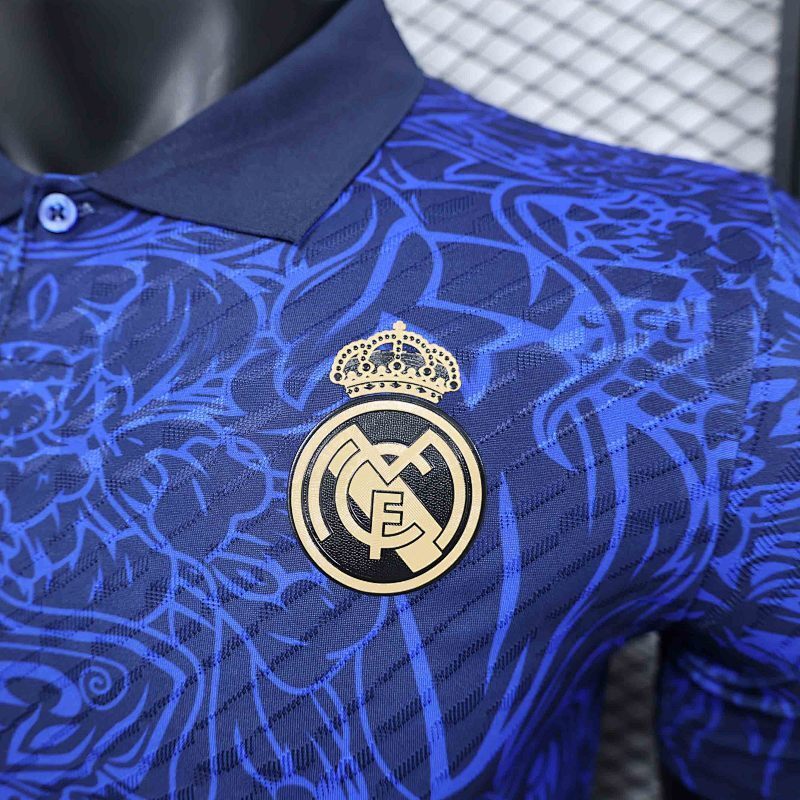 Camiseta Real Madrid Azul Versión Player 24/25 (3)
