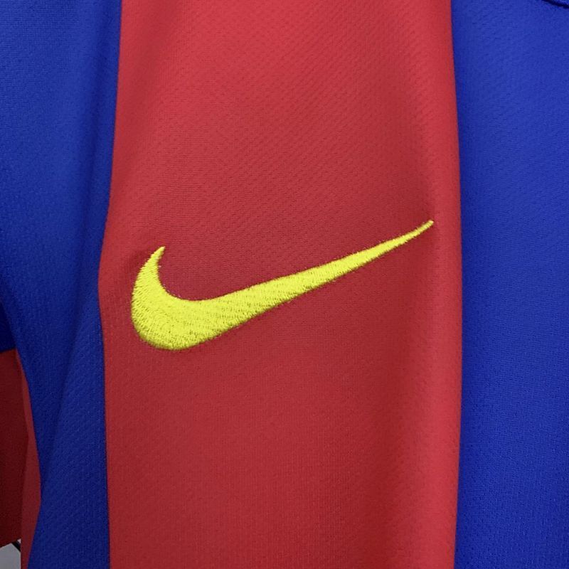 FC Barcelona Home Retro Jersey 2004/05