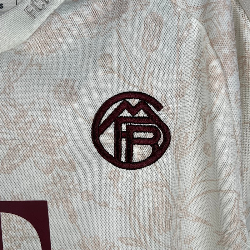 Maillot Bayern Munich Extérieur 23/24