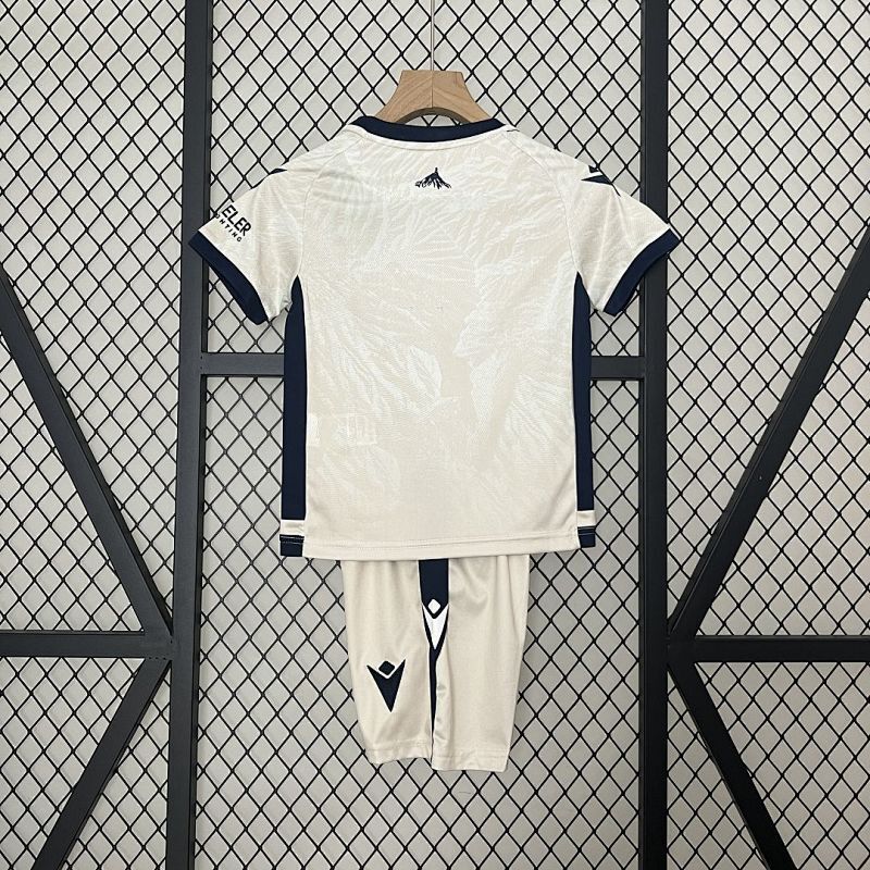 Ensemble Enfant Osasuna Extérieur 24/25
