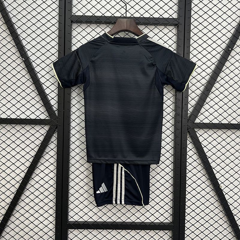 Ensemble Enfant Real Madrid Extérieur 25/26
