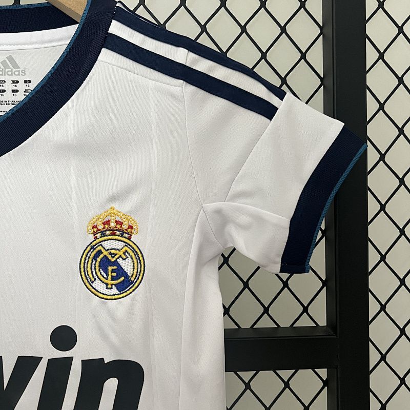 Conjunto Niño Real Madrid Local 12/13