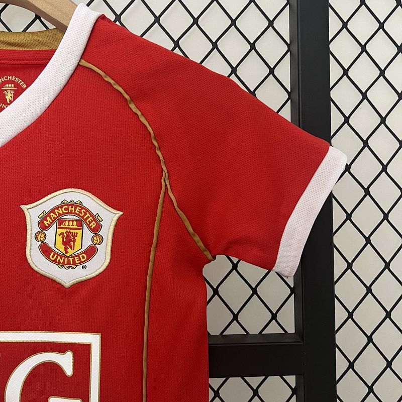 Conjunto Niño Manchester United Local 06/07
