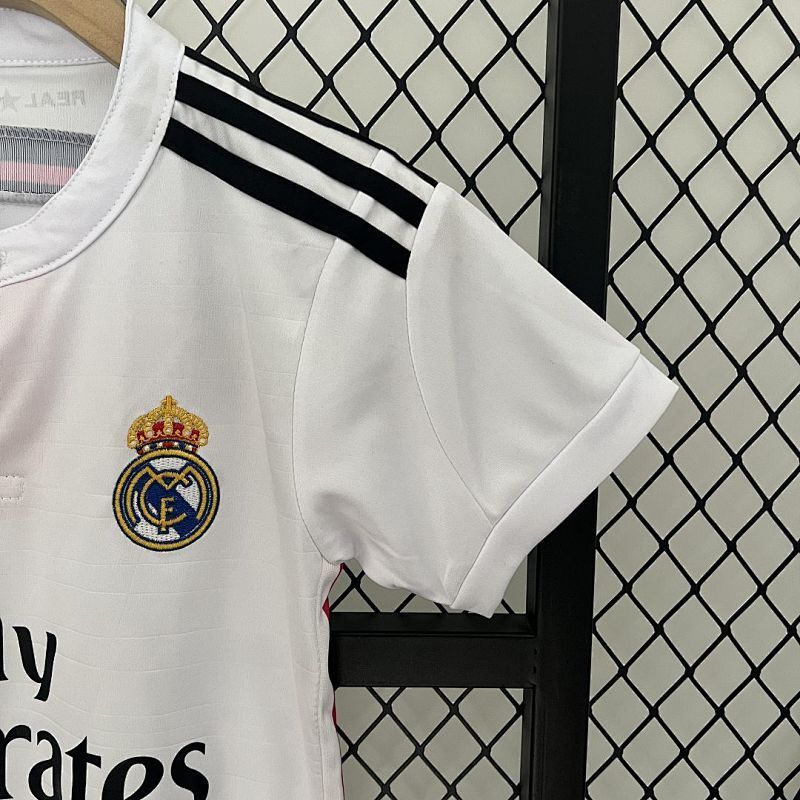 Ensemble Enfant Real Madrid Domicile 25/26