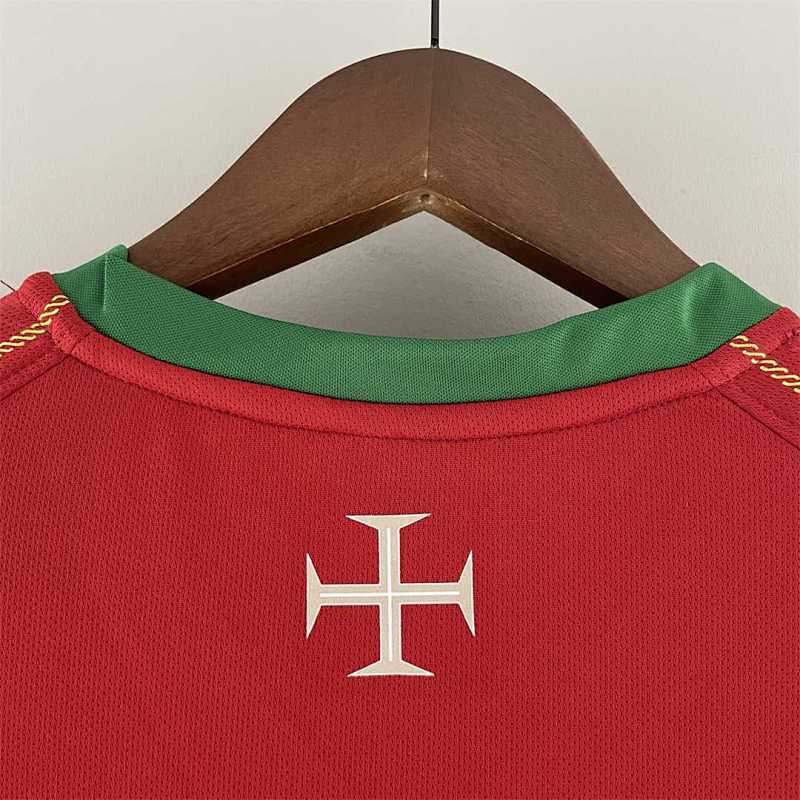 Camiseta Portugal Local Retro 2006