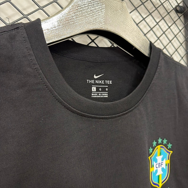 Camiseta Brasil Negro Blanco 2026