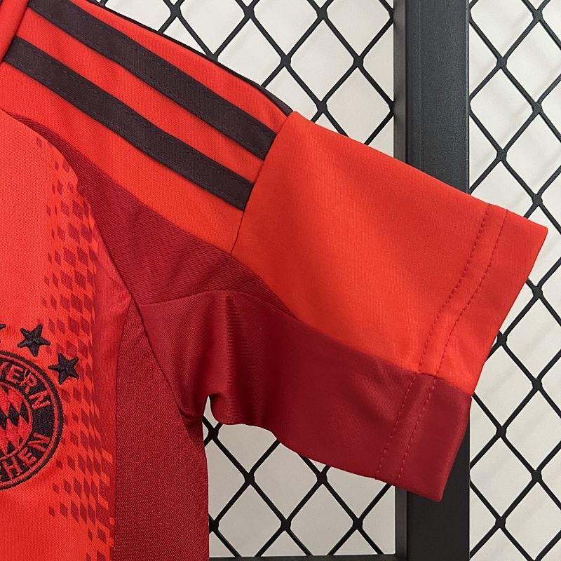Ensemble Enfant Bayern Munich Domicile 24/25