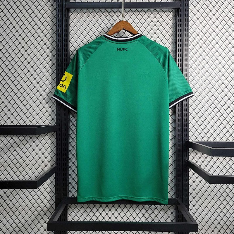 Newcastle Away Jersey 23/24 (2)