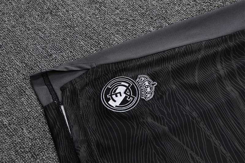 Real Madrid Goalkeeper Tracksuit 21/22