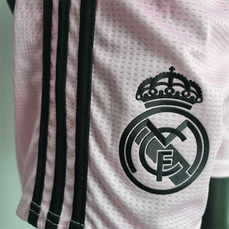 Real Madrid Pink Kids Kit 22/23