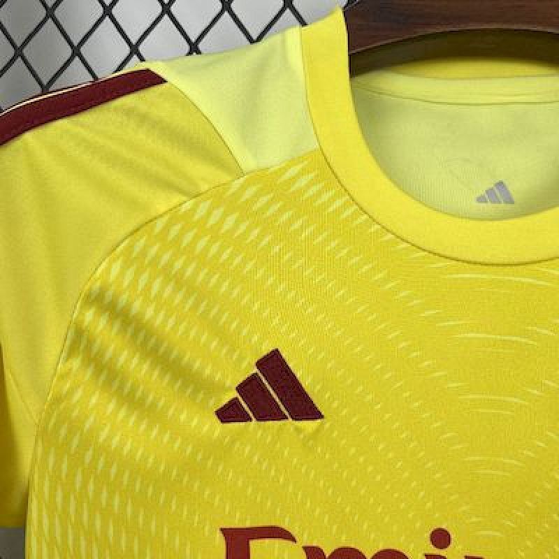Conjunto Real Madrid Amarillo 25/26