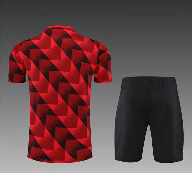 Conjunto Bayern Múnich Rojo Pre-Partido 22/23