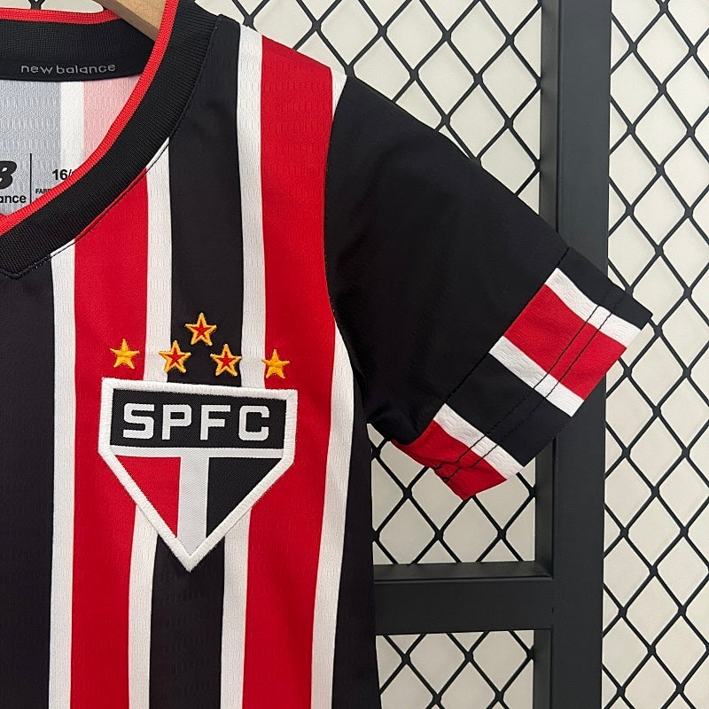 Ensemble Enfant São Paulo Extérieur 24/25