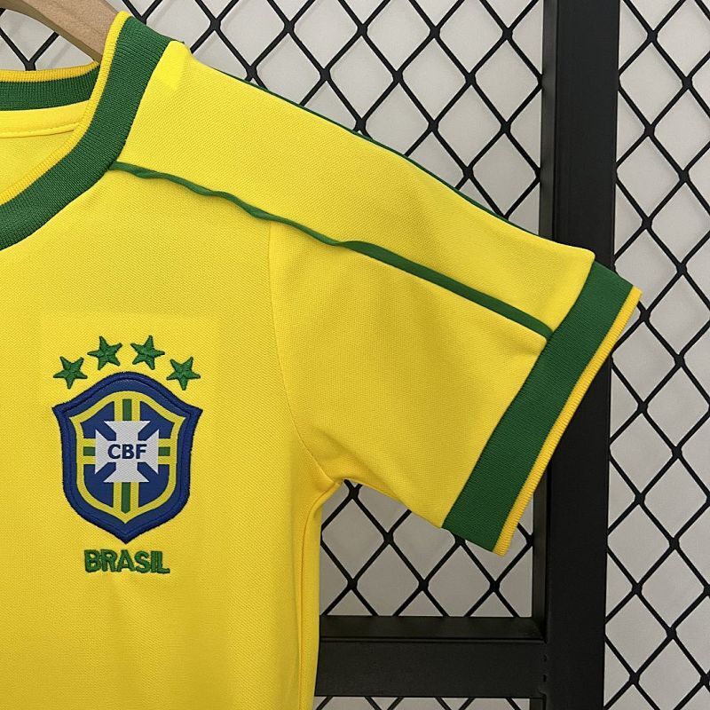 Ensemble Enfant Brazil Domicile 25/26