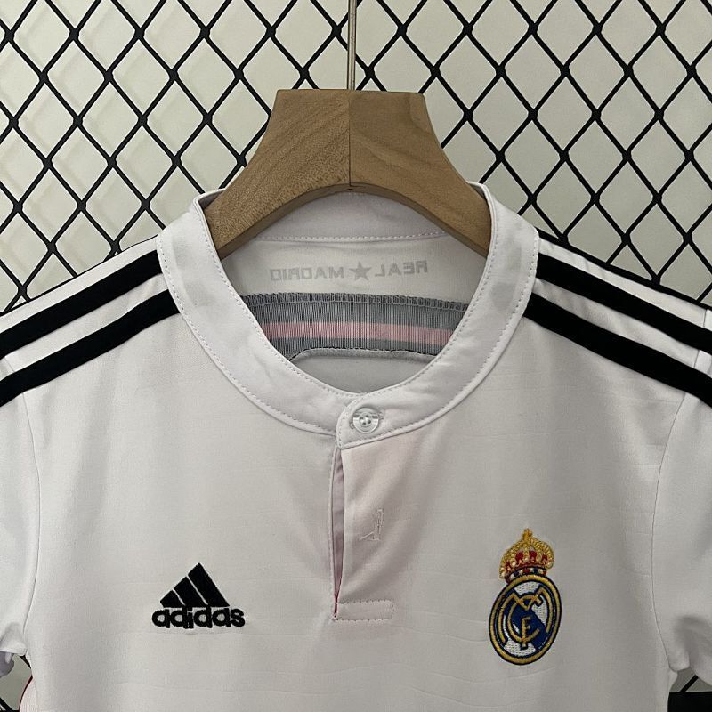 Ensemble Enfant Real Madrid Domicile 25/26