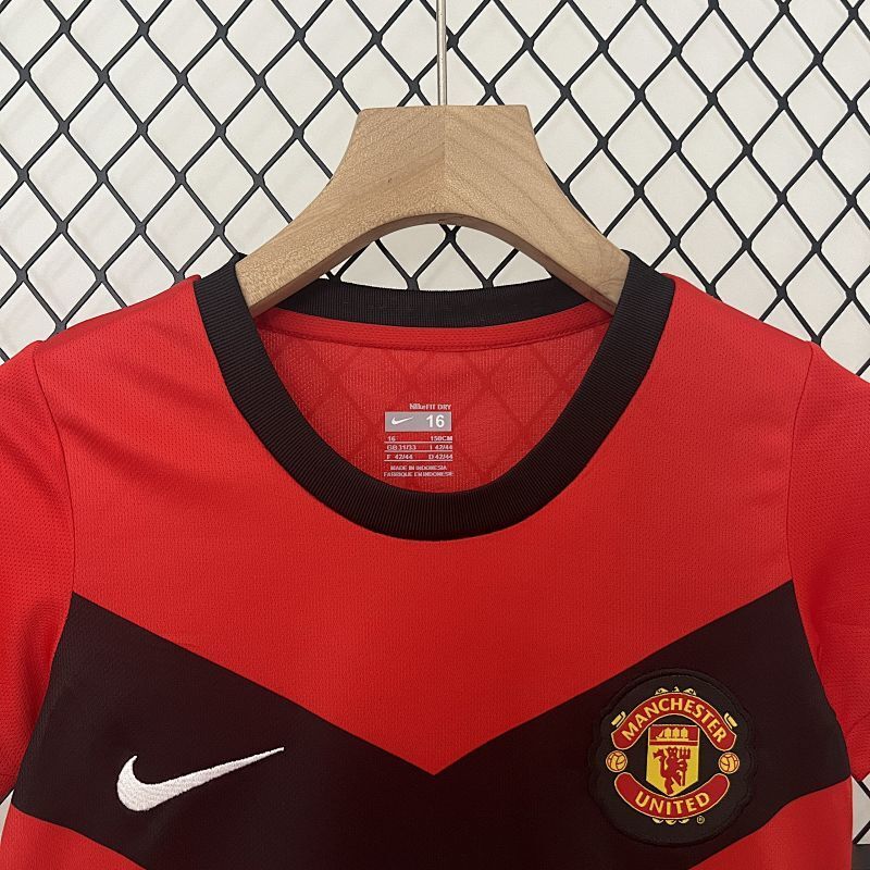 Conjunto Niño Manchester United Local 09/10
