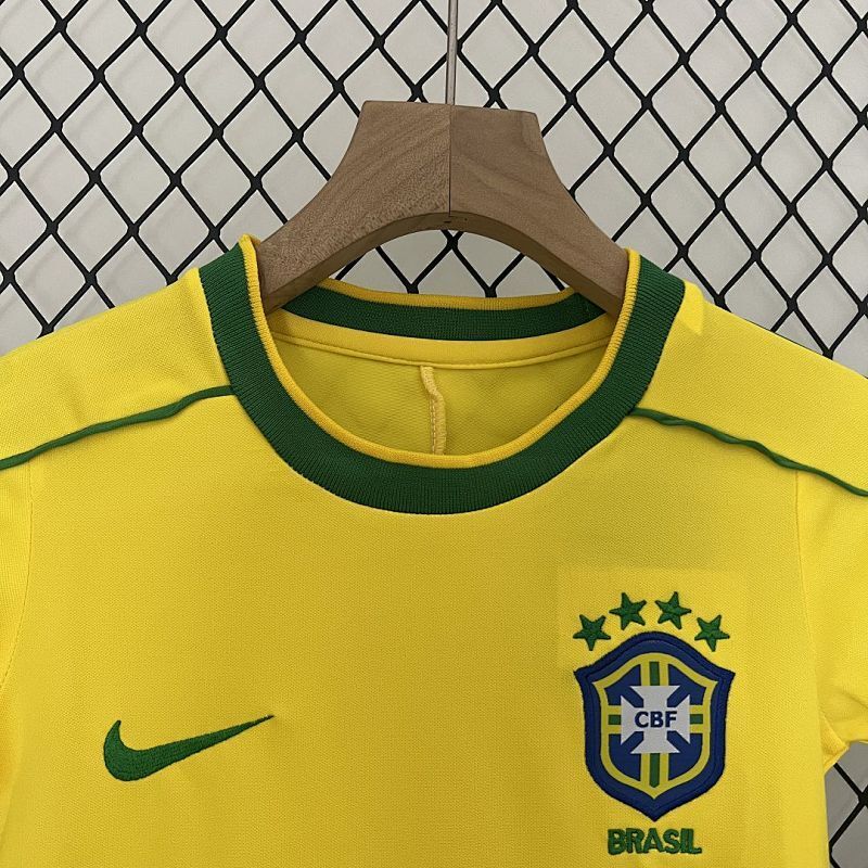Ensemble Enfant Brazil Domicile 25/26