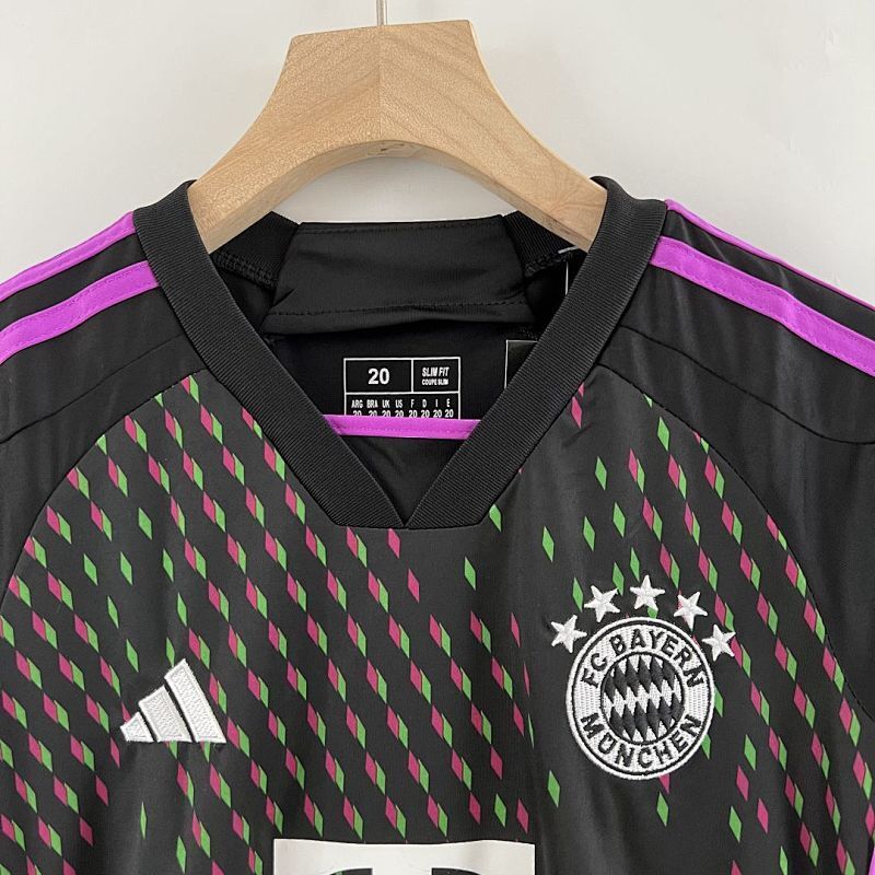 Ensemble Enfant Bayern Munich Extérieur 23/24