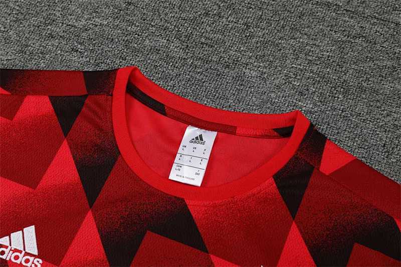 Conjunto Bayern Múnich Rojo Pre-Partido 22/23