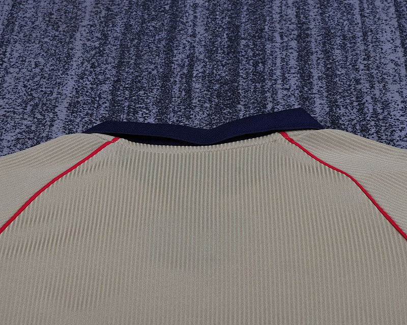 Conjunto Niño Arsenal Visitante 01/02