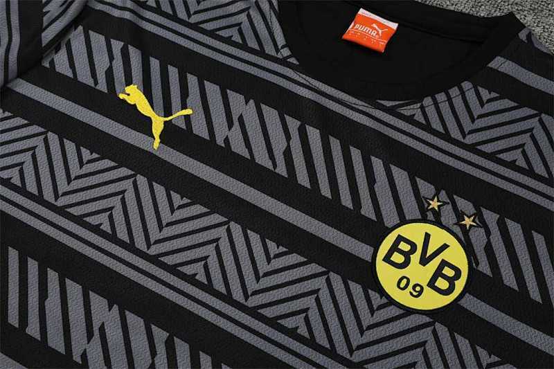 Conjunto Borussia Dortmund 22/23