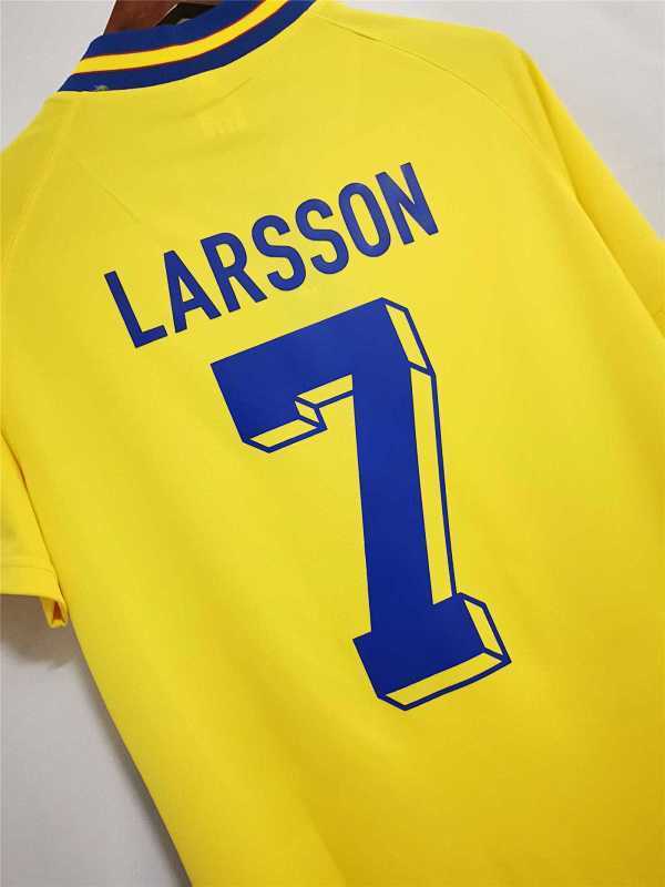 Maillot Sweden yellow Domicile Rétro 25/26