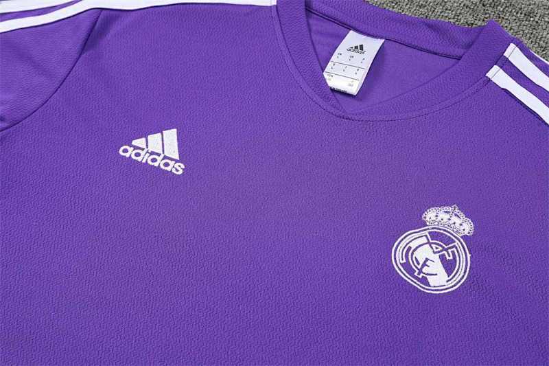 Ensemble Real Madrid Violet Prématch 22/23 (2)
