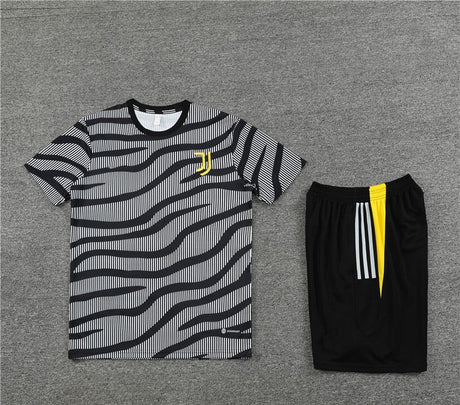Maillot + short Juventus Noir et blanc camouflage 23/24