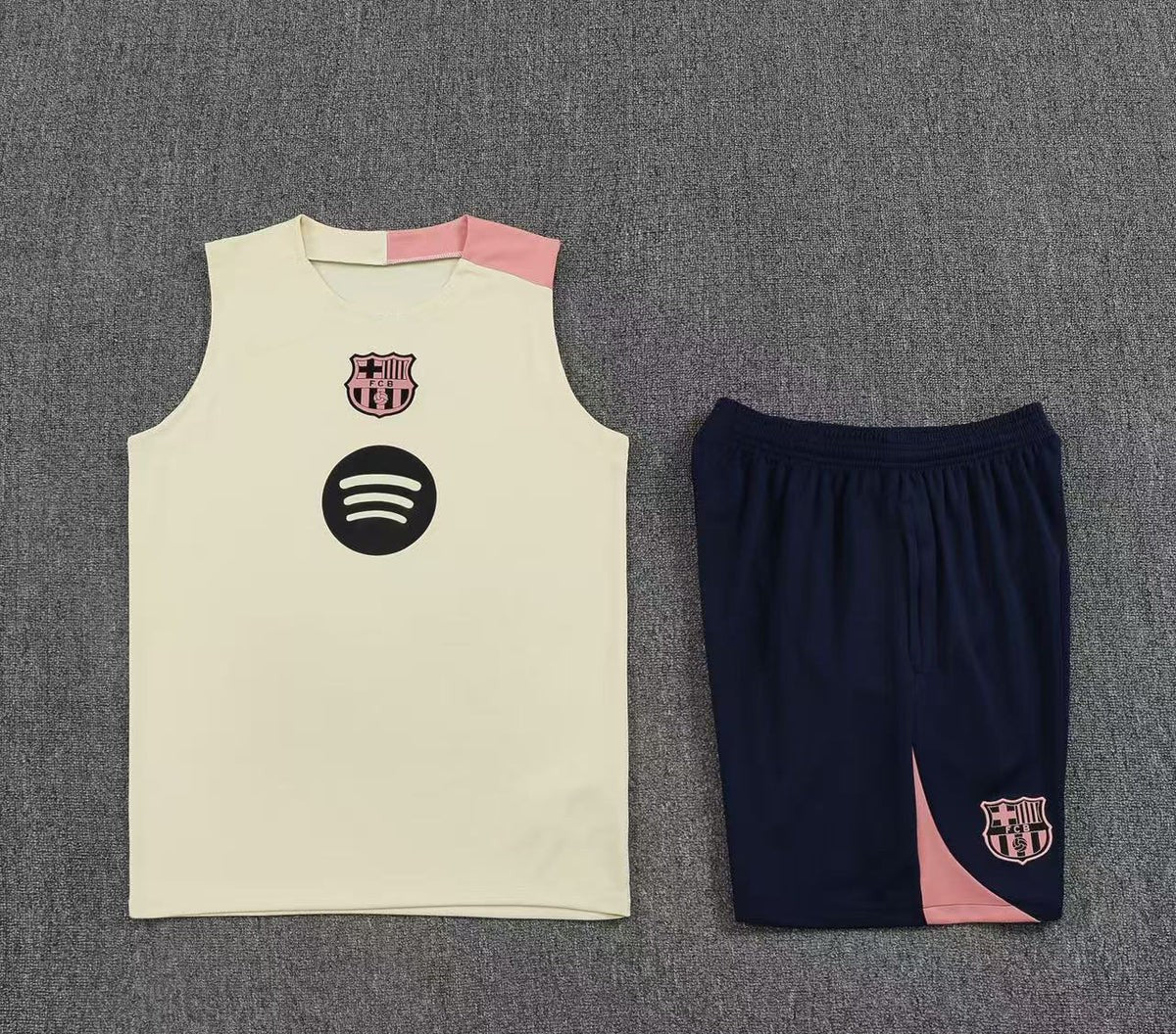 Short + débardeur FC Barcelone Beige