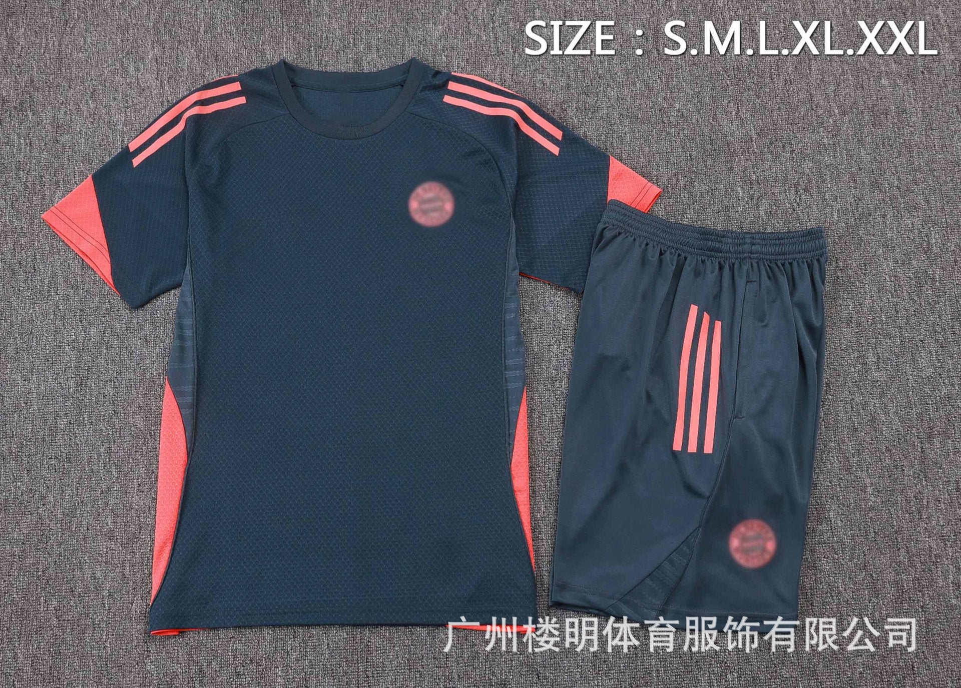 Maillot + short de Foot Casual Manches Courtes – Real Madrid & Clubs