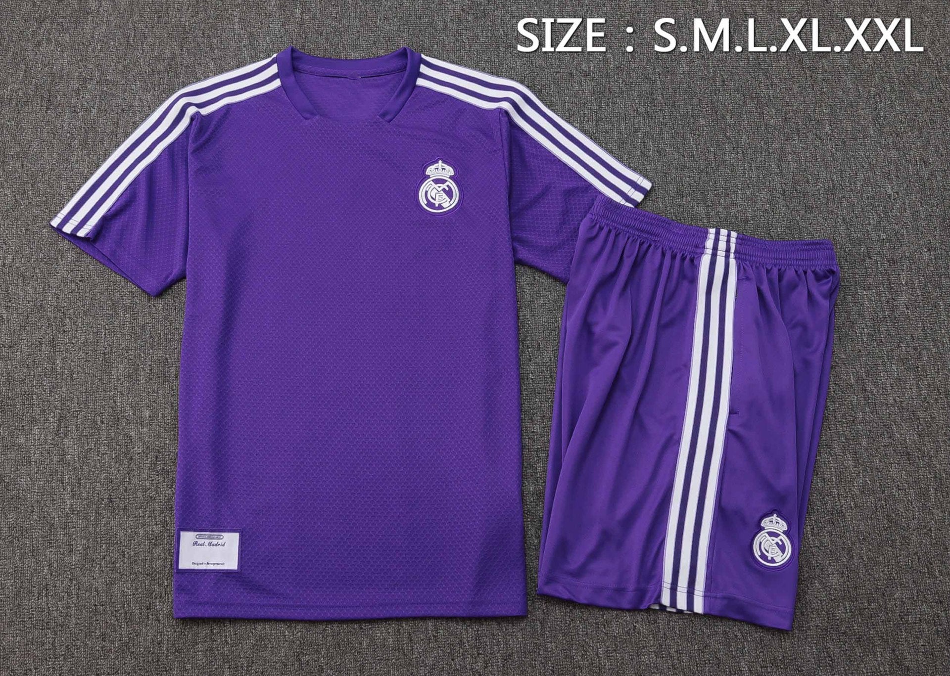 Maillot + short de Foot Casual Manches Courtes – Real Madrid & Clubs
