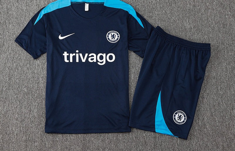 Ensemble Chelsea Prématch 24/25 (4)