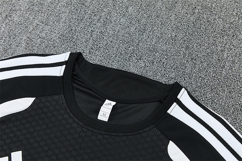 Ensemble maillot + short Espagne Adulte Noir / Gris 2026