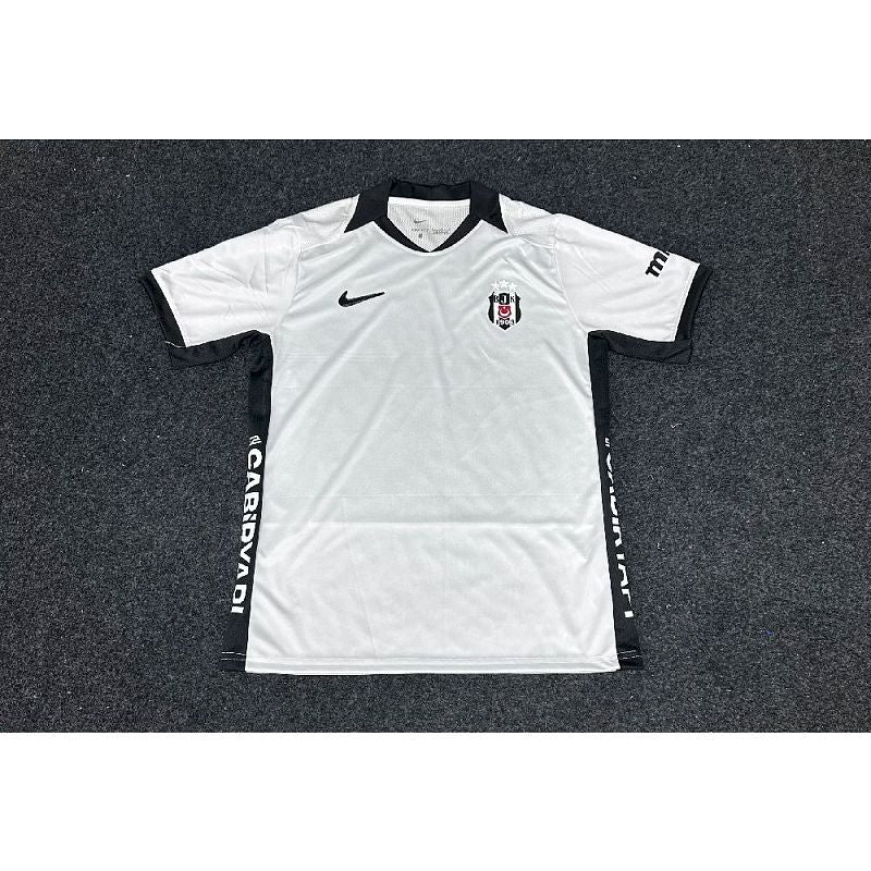 Maillot de football — photo du modèle