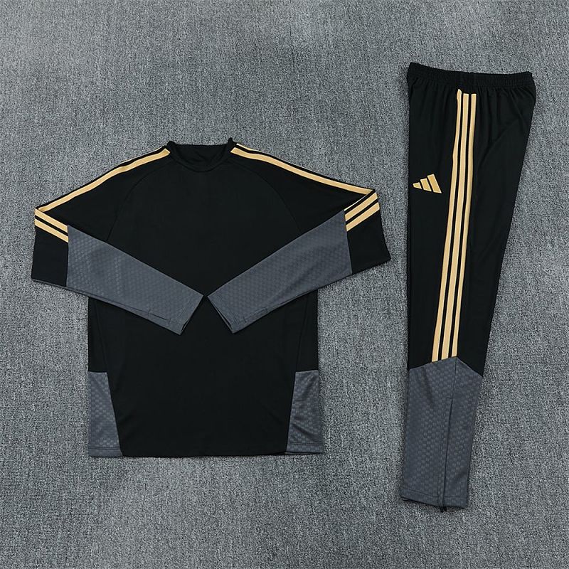 Survêtement Adulte Juventus Entraînement 26/27