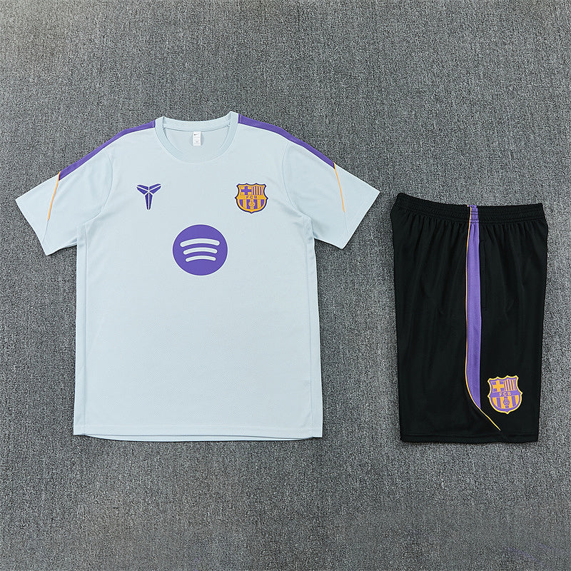 Ensemble Adulte FC Barcelone Édition Kobe Bryant